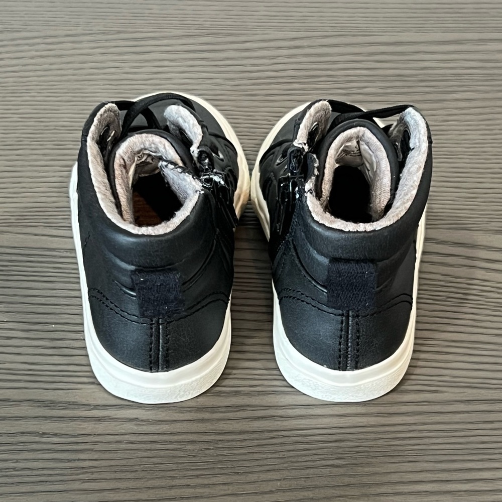 Cat & Jack Rylan Sneakers - Picture 6 of 10